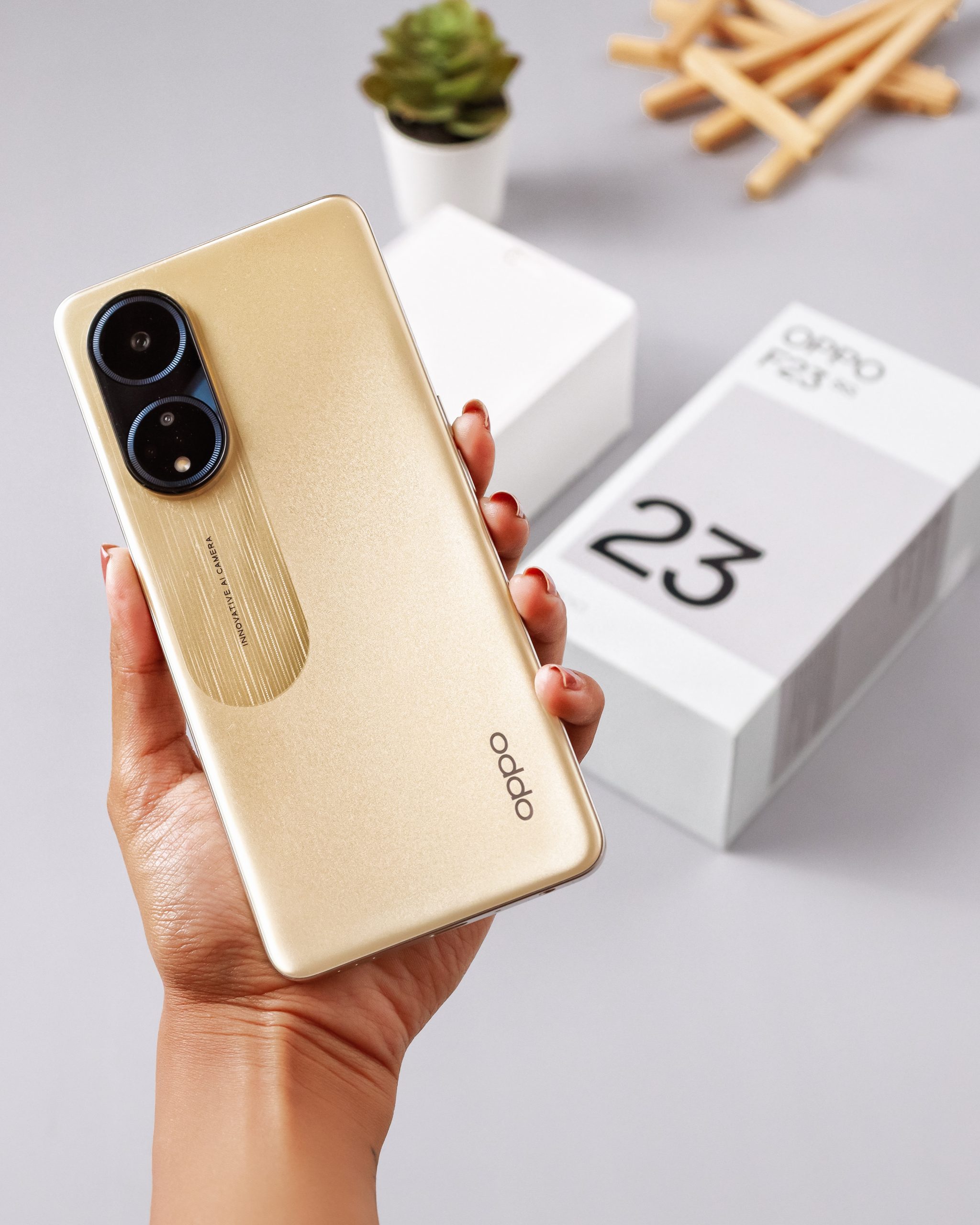 Review Oppo F23