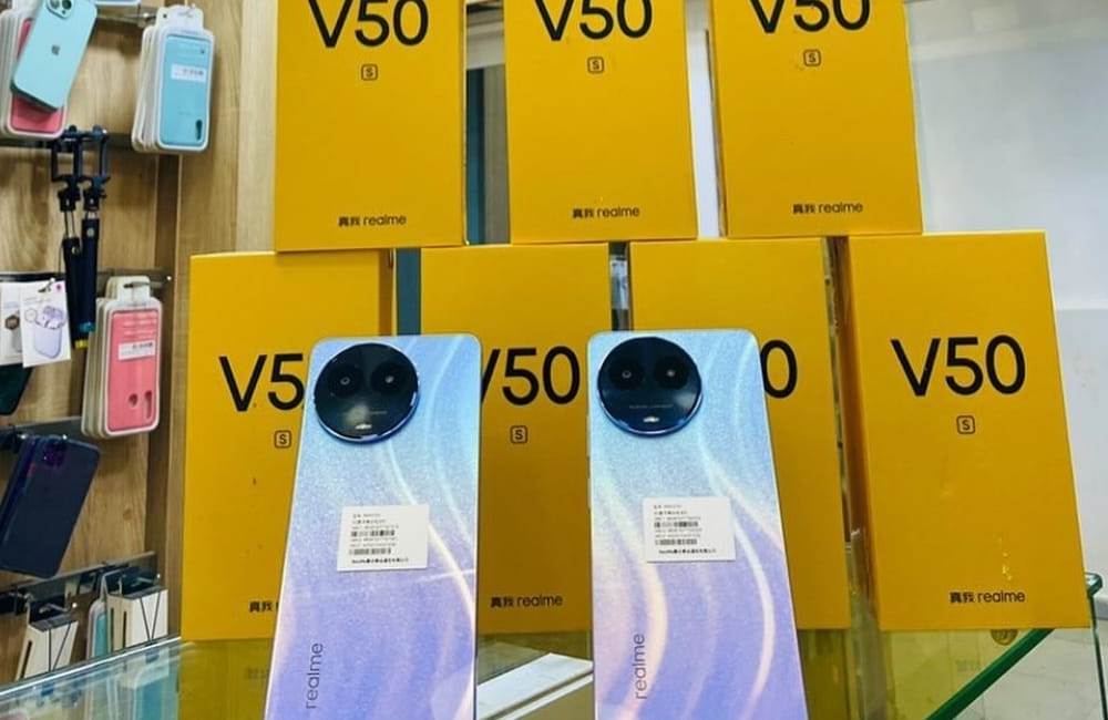 Spesifikasi Realme V50s