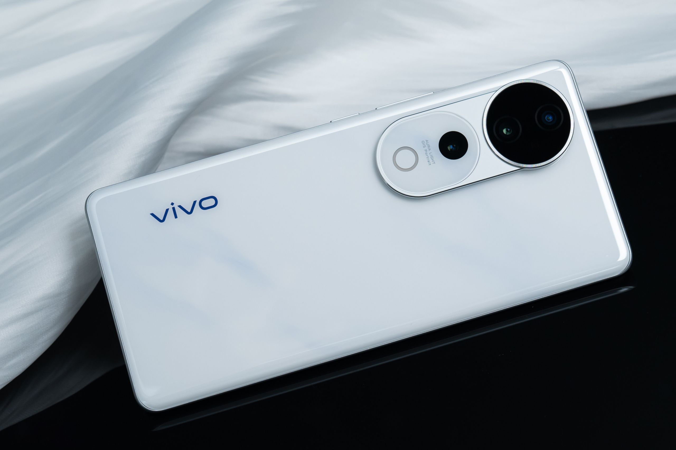 Spesifikasi vivo S19