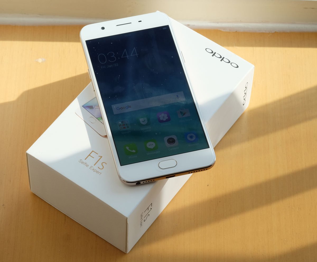 Review Oppo F1